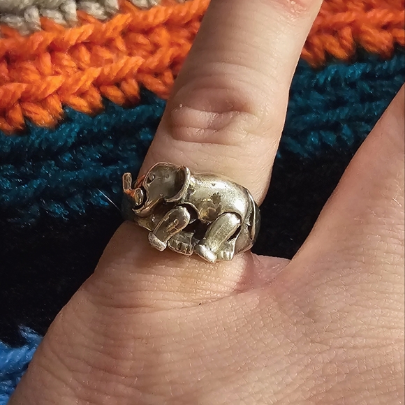 Vintage Stamped Sterling Silver Elephant Articulated Hinged Trunk Legs Ring 5½ - Picture 2 of 16